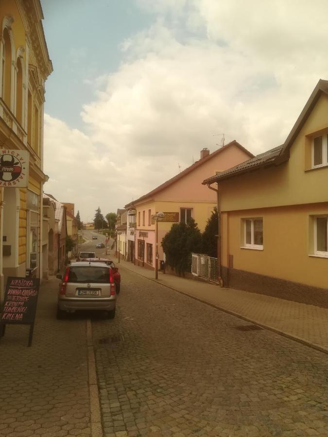 Apartmany Pod Baruncinou Skolou Česká Skalice Dış mekan fotoğraf
